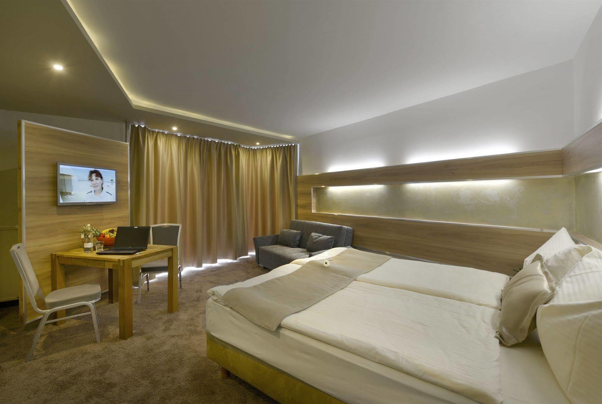 Petul Apart Hotel City Premium Έσσεν Εξωτερικό φωτογραφία